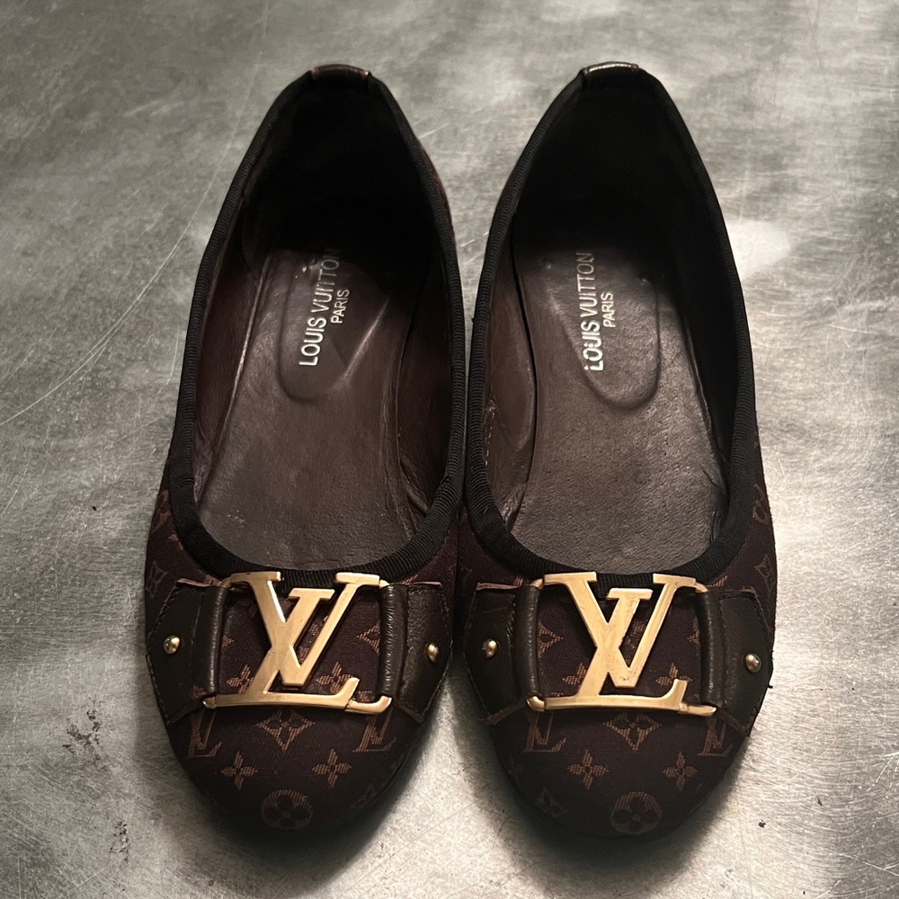 Like Vuitton Dark Brown Monogram Flats